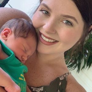 Meet your Posher, Courtney